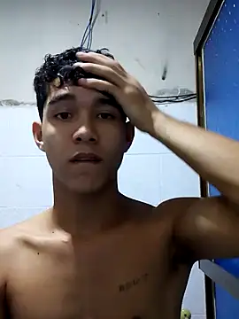 Snapshot of Mrdante23 chatting on October 3, 2025, 3:25 am Mrdante23 online show from October 3, 2025, 3:25 am
