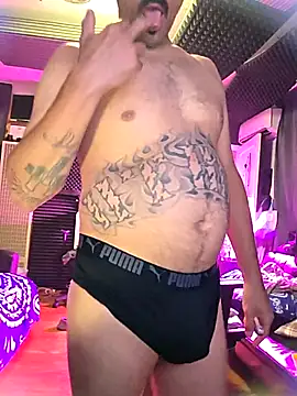 Snapshot of sloppypapi chatting on October 6, 2025, 5:32 pm sloppypapi online show from October 6, 2025, 5:32 pm