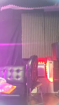 Snapshot of sloppypapi chatting on October 12, 2025, 1:48 am sloppypapi online show from October 12, 2025, 1:48 am