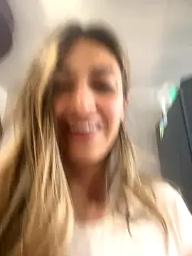 Snapshot of Velourmuse chatting on October 19, 2025, 2:18 pm Velourmuse online show from October 19, 2025, 2:18 pm