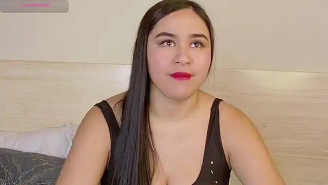 Snapshot of Mia_belmontt chatting on October 11, 2025, 8:07 pm Mia belmontt online show from October 11, 2025, 8:07 pm