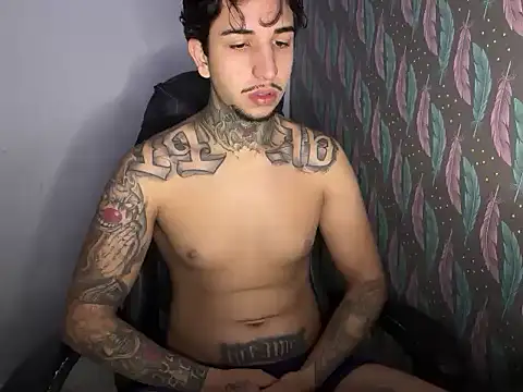 RealGdiass online show from May 15, 2026, 6:26 pm
