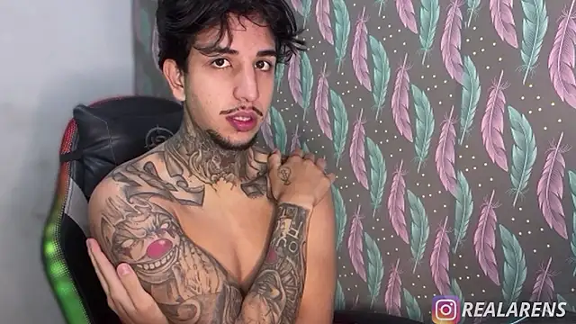 RealGdiass online show from May 26, 2026, 4:03 pm