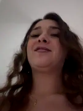 MayaVonDe online show from November 15, 2025, 4:03 pm