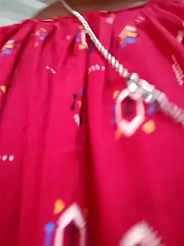 Snapshot of Hotty-romi3 chatting on October 17, 2025, 2:48 am Hotty-romi3 online show from October 17, 2025, 2:48 am