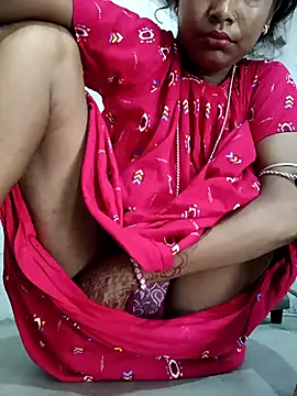 Snapshot of Hotty-romi3 chatting on October 19, 2025, 1:39 am Hotty-romi3 online show from October 19, 2025, 1:39 am