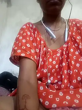 Snapshot of Hotty-romi3 chatting on October 30, 2025, 2:35 am Hotty-romi3 online show from October 30, 2025, 2:35 am