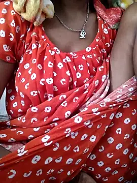 Snapshot of Hotty-romi3 chatting on November 6, 2025, 4:24 am Hotty-romi3 online show from November 6, 2025, 4:24 am