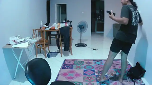 latexidn online show from December 2, 2025, 3:51 pm