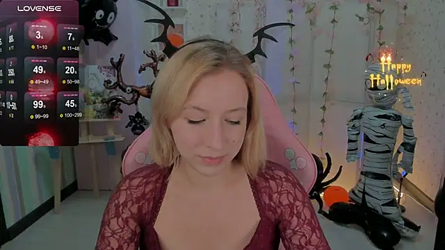 Snapshot of Emma_Garcias chatting on October 27, 2025, 12:09 pm Emma Garcias online show from October 27, 2025, 12:09 pm