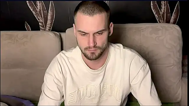 Iveraan online show from October 18, 2025, 6:52 pm