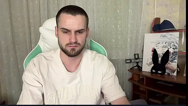 Iveraan online show from November 1, 2025, 9:06 pm