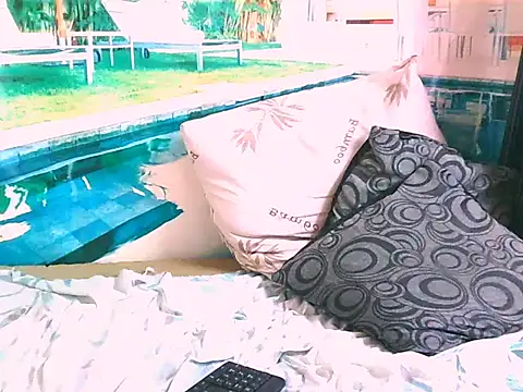 Snapshot of EbonyTiger69 chatting on December 1, 2025, 5:12 am EbonyTiger69 online show from December 1, 2025, 5:12 am