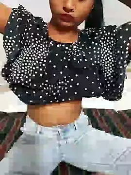 Saniya Doll online show from October 23, 2025, 7:40 am