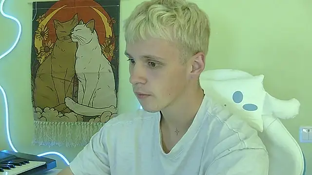 Snapshot of _Timmy_Boy_ chatting on October 3, 2025, 8:06 pm Timmy Boy online show from October 3, 2025, 8:06 pm