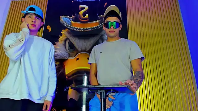 Play boys Hot2 online show from November 13, 2025, 3:49 am