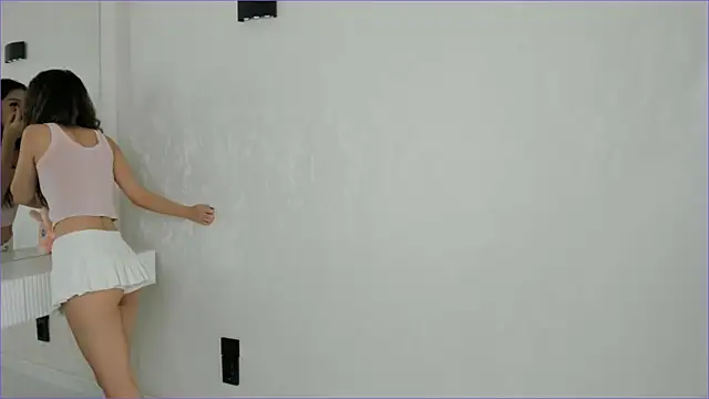 Snapshot of aizury_chi chatting on November 2, 2025, 10:28 am aizury chi online show from November 2, 2025, 10:28 am