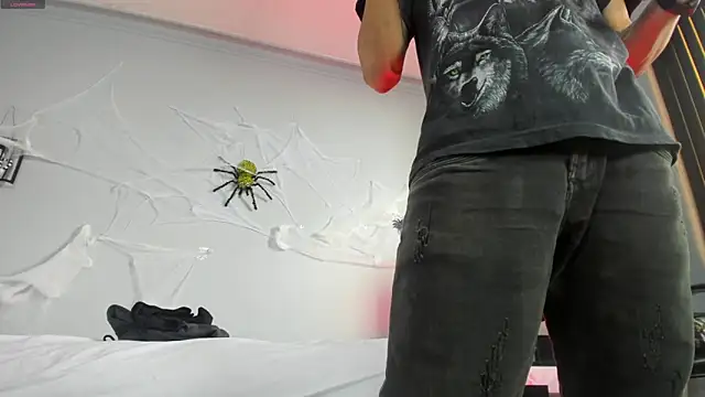 Snapshot of 2_fire chatting on October 28, 2025, 8:00 pm 2 fire online show from October 28, 2025, 8:00 pm