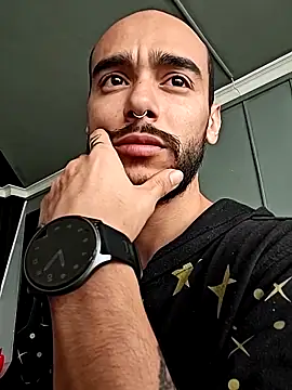 Snapshot of 2_fire chatting on November 7, 2025, 1:55 pm 2 fire online show from November 7, 2025, 1:55 pm