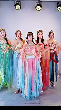 Snapshot of HuangGuan-888 chatting on October 4, 2025, 4:27 pm HuangGuan-888 online show from October 4, 2025, 4:27 pm