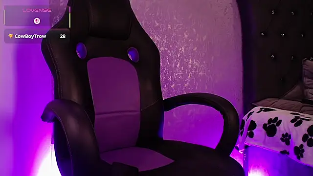 MateoMitchell online show from November 22, 2025, 10:03 am