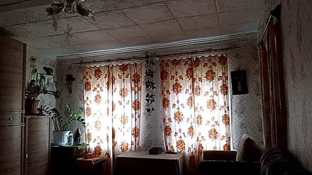  SwimmyGrl  online show from October 27, 2025, 9:13 am