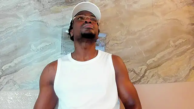 COMPTON 01 online show from October 17, 2025, 4:37 am