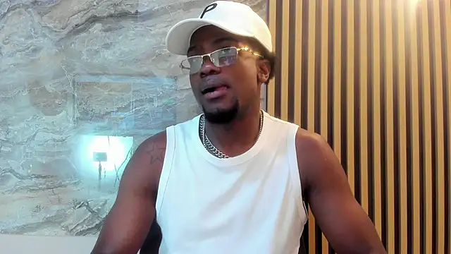 COMPTON 01 online show from October 29, 2025, 4:04 am