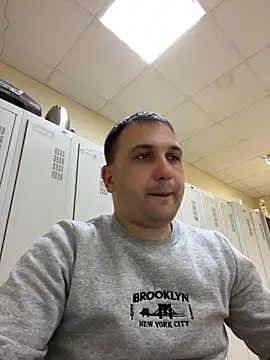 Mahrovmaxim online show from December 15, 2025, 5:17 pm