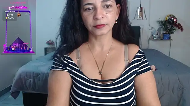 rosse m online show from October 7, 2025, 1:19 pm