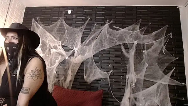 Snapshot of JardinEspanol chatting on October 29, 2025, 2:30 pm JardinEspanol online show from October 29, 2025, 2:30 pm