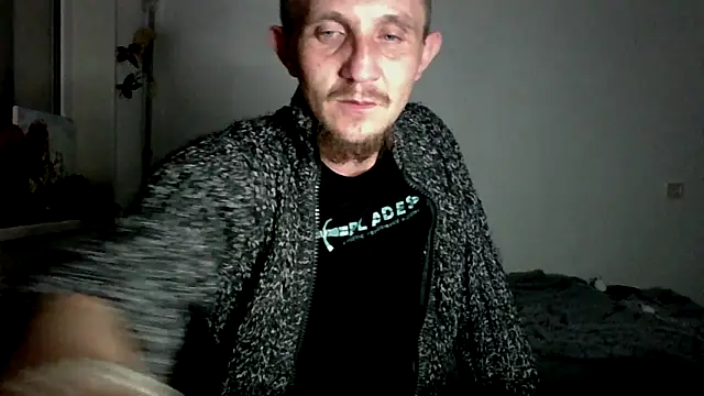 Twolatte1520 online show from April 19, 2026, 1:05 am