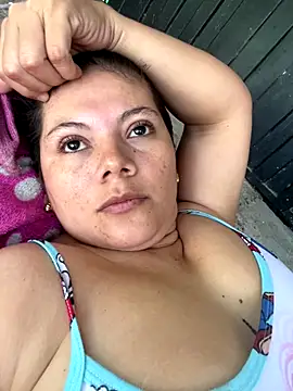 lady and charly online show from December 21, 2025, 5:09 pm