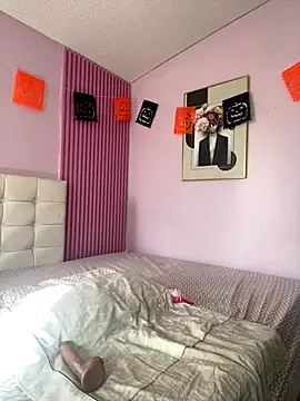 CharlotteMilf  online show from November 8, 2025, 12:27 pm