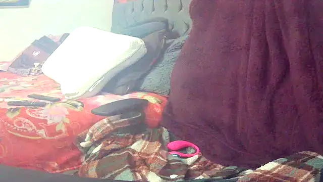 Snapshot of Playful_MILF_Demi chatting on June 3, 2026, 8:39 am Playful MILF Demi online show from June 3, 2026, 8:39 am