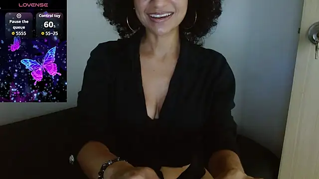 Seductress Malia online show from June 25, 2026, 4:11 pm