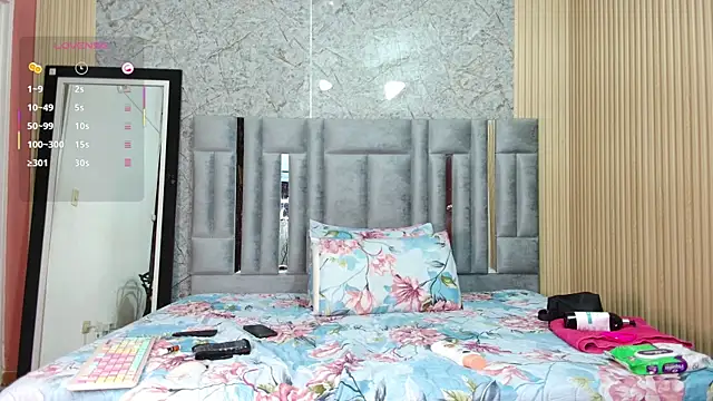 CheatingNeighborr online show from February 4, 2026, 7:20 pm