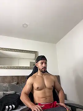 Snapshot of Ezzio_Scolaro chatting on October 20, 2025, 1:55 pm Ezzio Scolaro online show from October 20, 2025, 1:55 pm