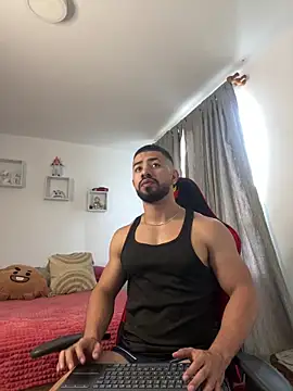 Ezzio Scolaro online show from November 23, 2025, 1:55 pm