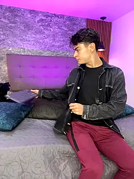 Sam Clark online show from October 23, 2025, 3:50 am