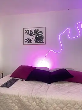 Sam Clark online show from October 27, 2025, 2:26 am