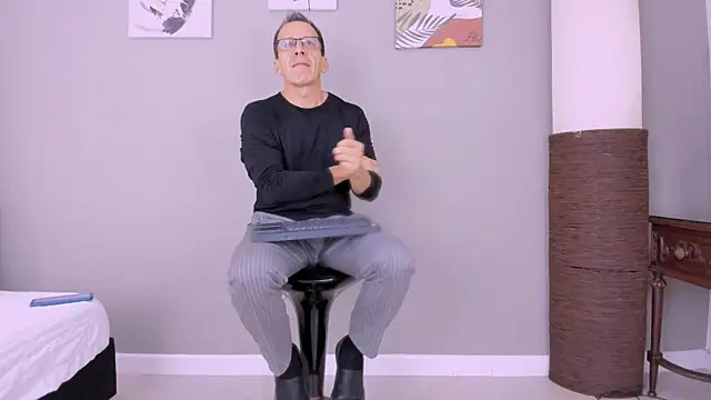 Snapshot of _axelking_ chatting on October 17, 2025, 11:46 am axelking online show from October 17, 2025, 11:46 am