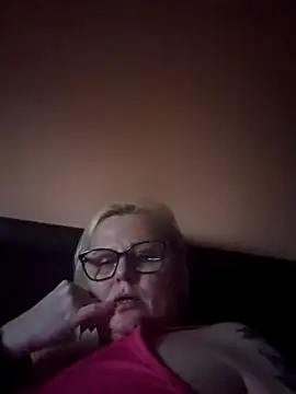 NieMaJazdyBezGwiazdy7883 online show from November 17, 2025, 11:38 am