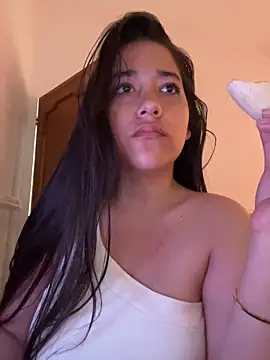 Nhefertary online show from April 3, 2026, 3:10 pm