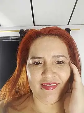 Snapshot of vauroraper chatting on October 18, 2025, 2:36 am vauroraper online show from October 18, 2025, 2:36 am