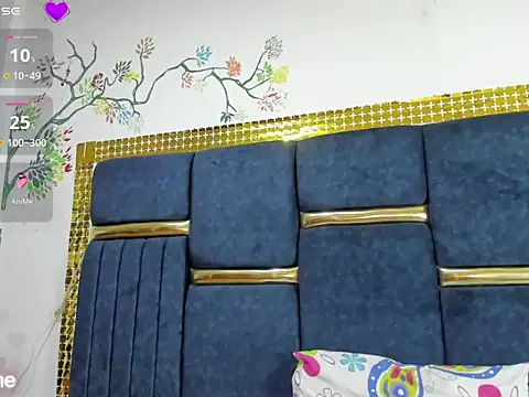 Snapshot of vauroraper chatting on October 22, 2025, 1:39 am vauroraper online show from October 22, 2025, 1:39 am