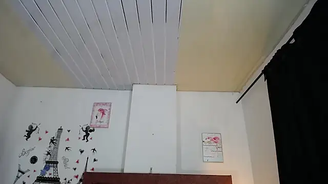 Snapshot of vauroraper chatting on November 2, 2025, 1:08 am vauroraper online show from November 2, 2025, 1:08 am