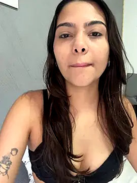 Snapshot of liz_maciel chatting on October 13, 2025, 4:29 pm liz maciel online show from October 13, 2025, 4:29 pm