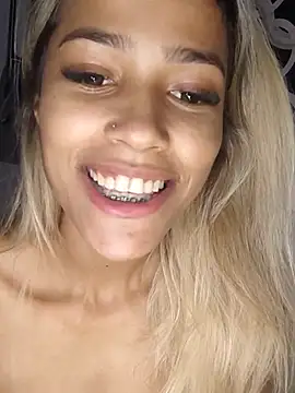 Snapshot of Gringa-Princess chatting on October 4, 2025, 12:30 am Gringa-Princess online show from October 4, 2025, 12:30 am
