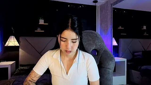 Snapshot of giapearl25 chatting on November 8, 2025, 1:22 pm giapearl25 online show from November 8, 2025, 1:22 pm